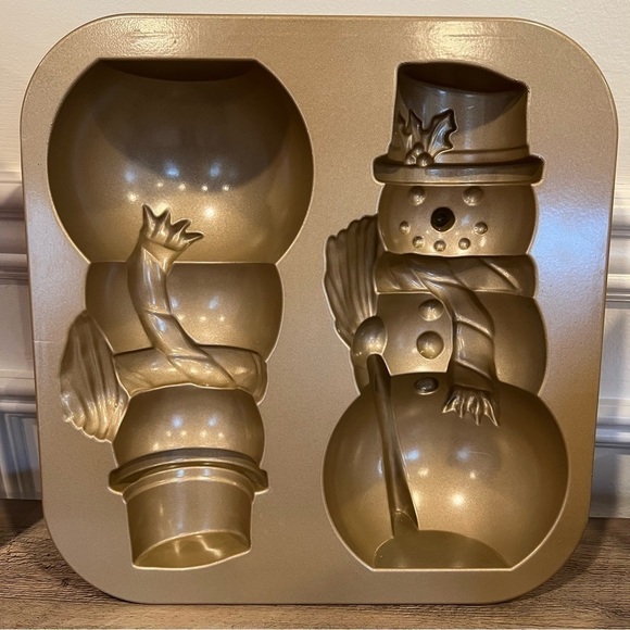 Williams Sonoma Snowman Cake Pan/Christmas Holiday Baking Mold/No Stick Aluminum - Picture 5 of 14